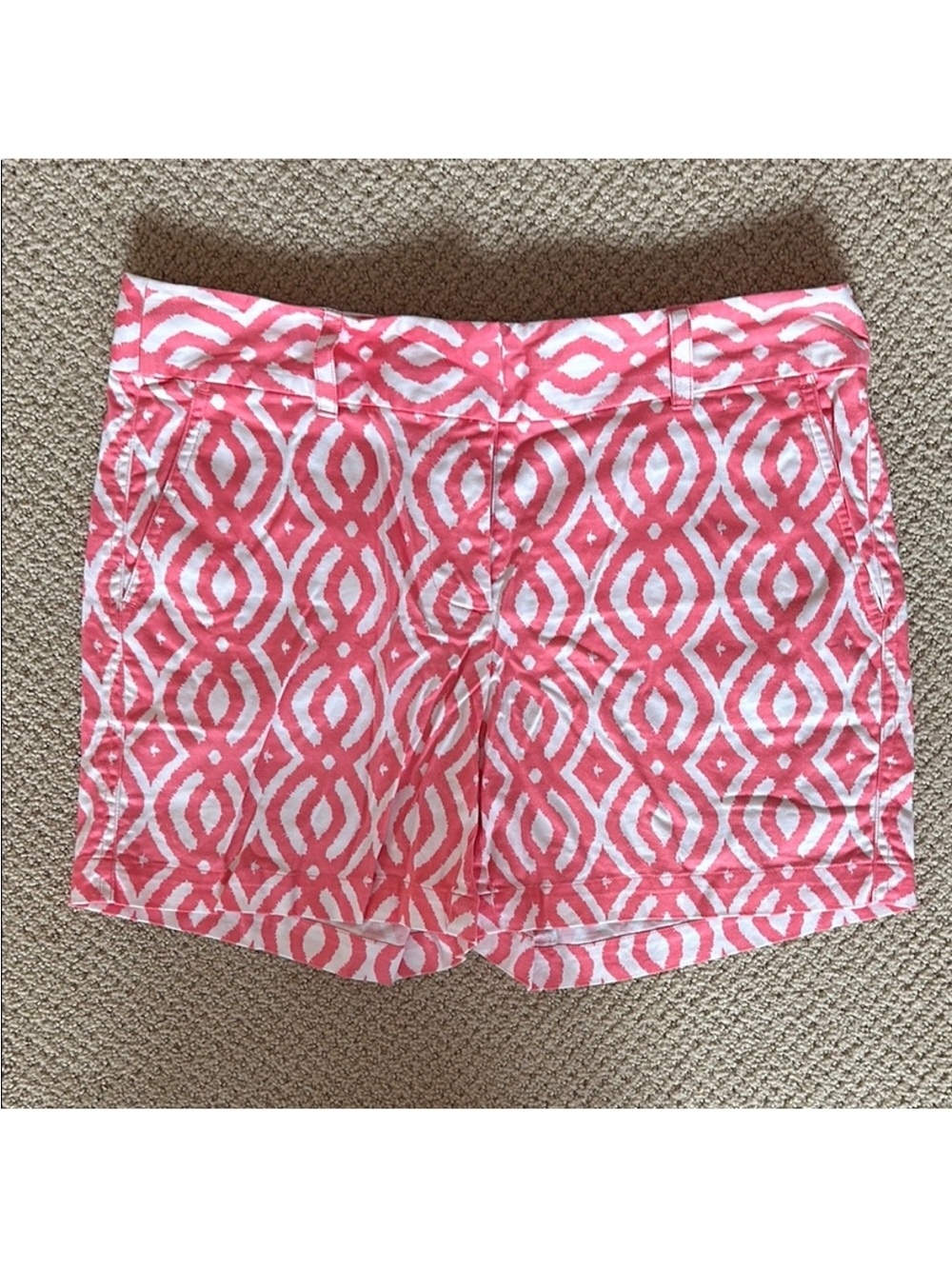 Vineyard Vines Pink and White Patterned Cotton Women's Shorts Size 6